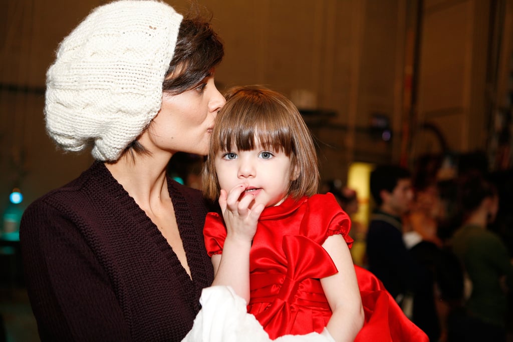 Katie planted a smooch on her daughter's head at the NYC ballet's performance of The Nutcracker in December 2008.

    Related:

            
            
                                    
                            

            28 Celebrity Moms Who Are Nearly Identical to Their Kids