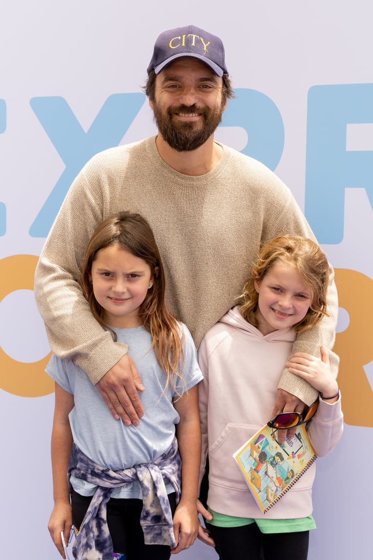 Jake Johnson’s Twin Daughters, Elizabeth and Olivia Johnson | How Many