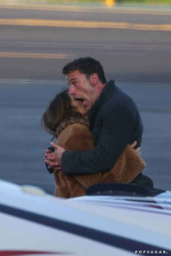 Jennifer Lopez and Ben Affleck Show PDA Before Flight in LA