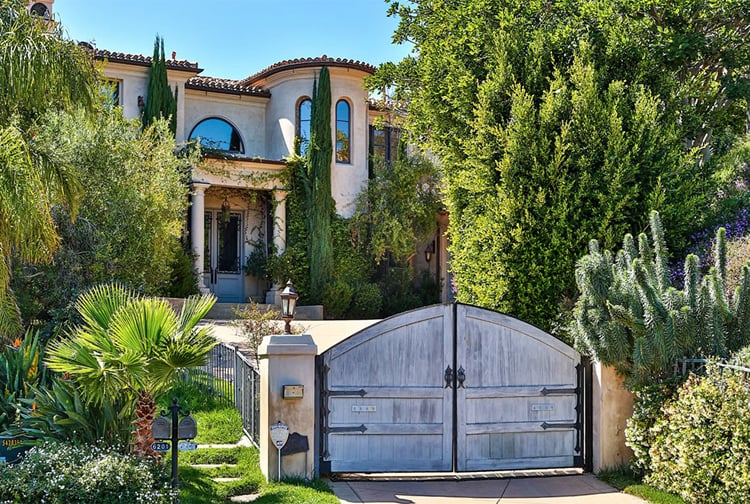 The OC House For Sale POPSUGAR Home Photo 2