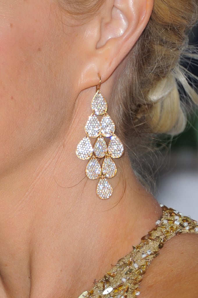 Monica Potter chose a lovely pair of Irene Neuwirth rose gold pavé nine drop earrings.