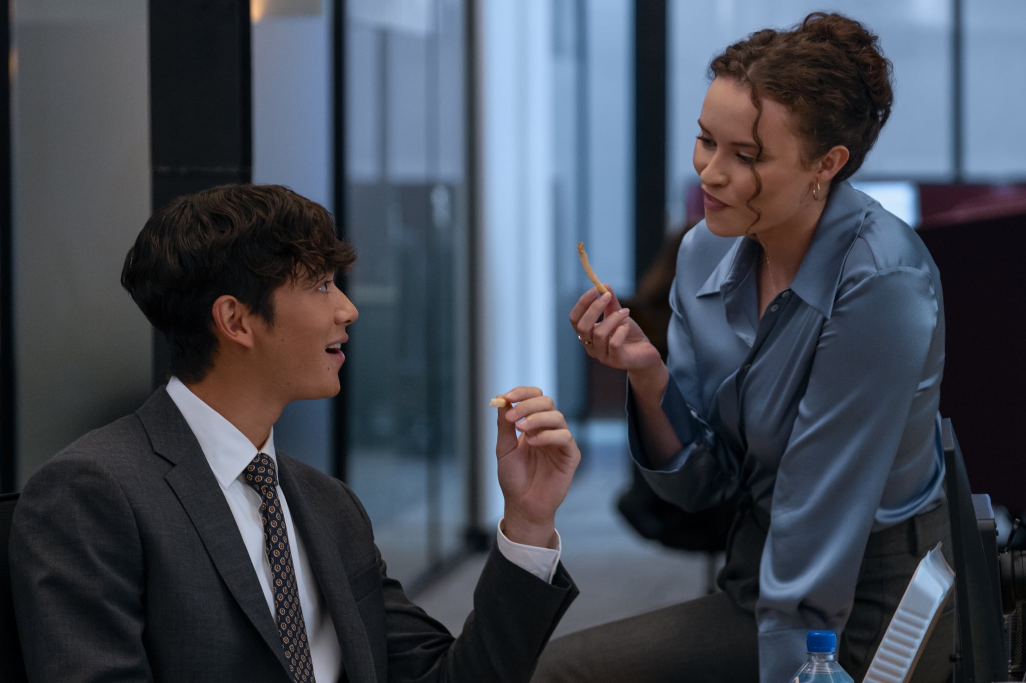 Steven (Sean Kaufman), Denise (Isabella Briggs). Photo: Erika Doss © AMAZON CONTENT SERVICES LLC