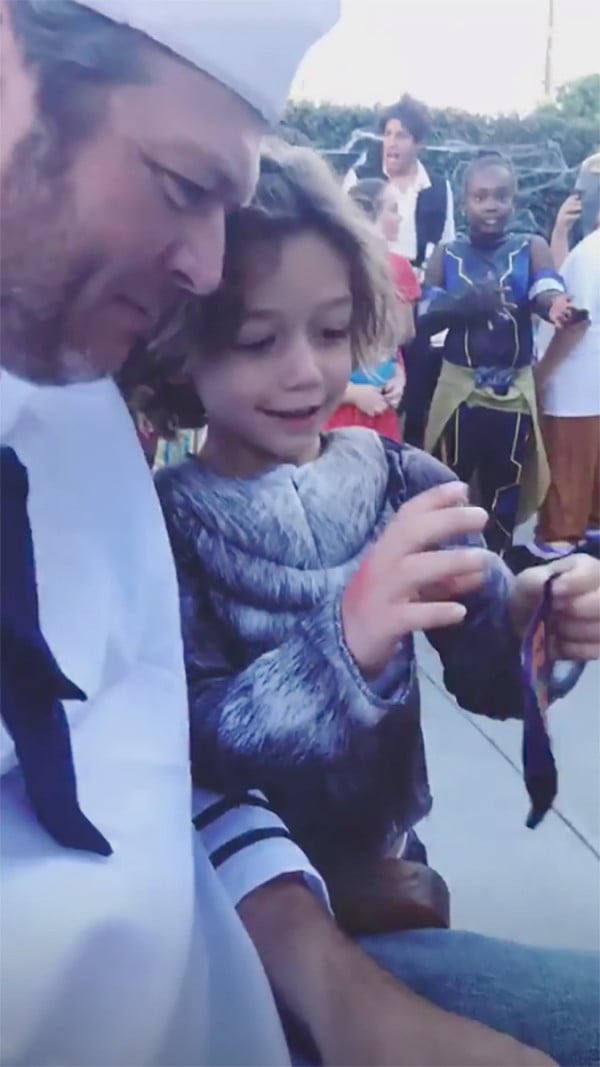 Gwen Stefani And Blake Shelton Halloween Costumes 2018 Popsugar Celebrity