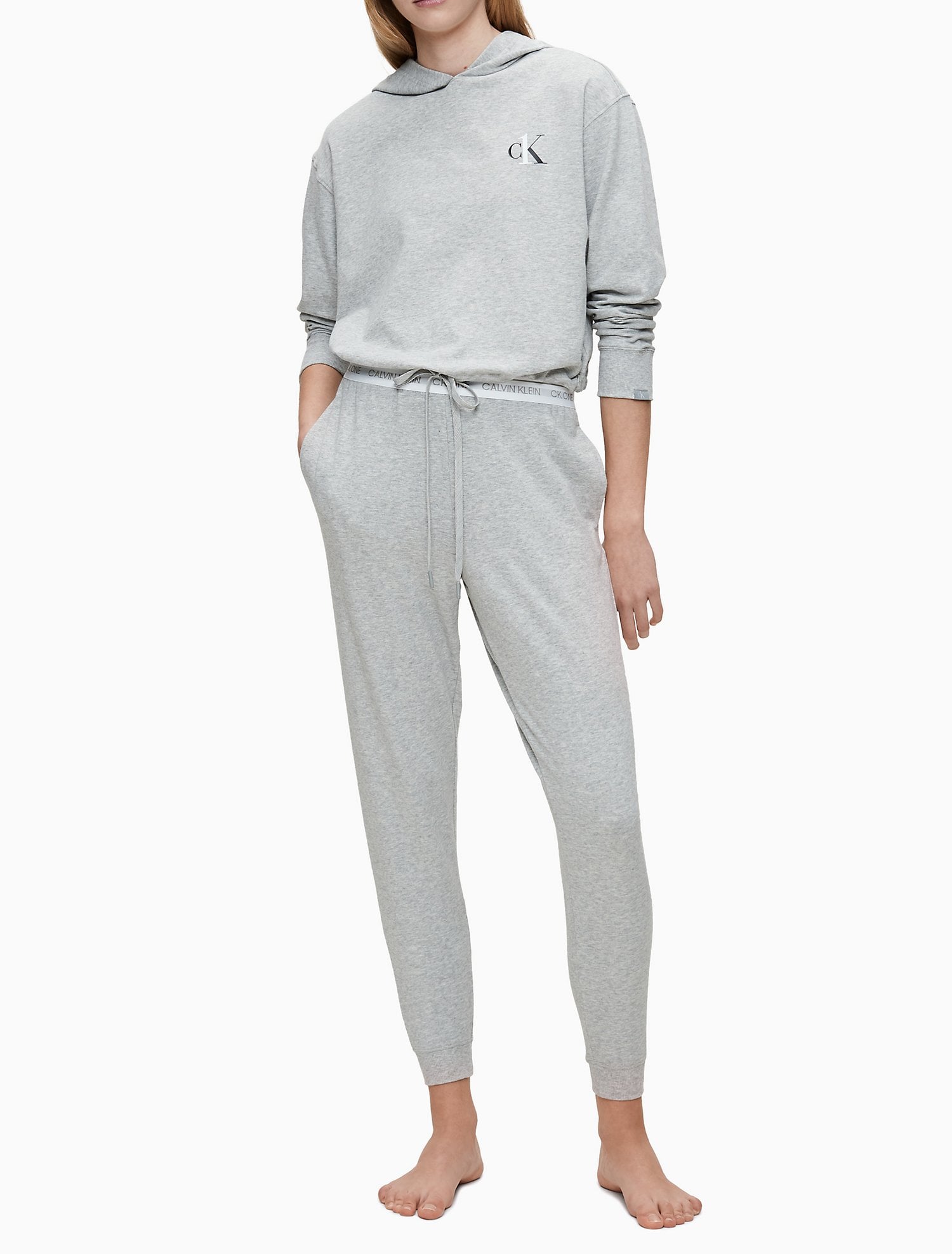 How to Style Gray Sweatpants