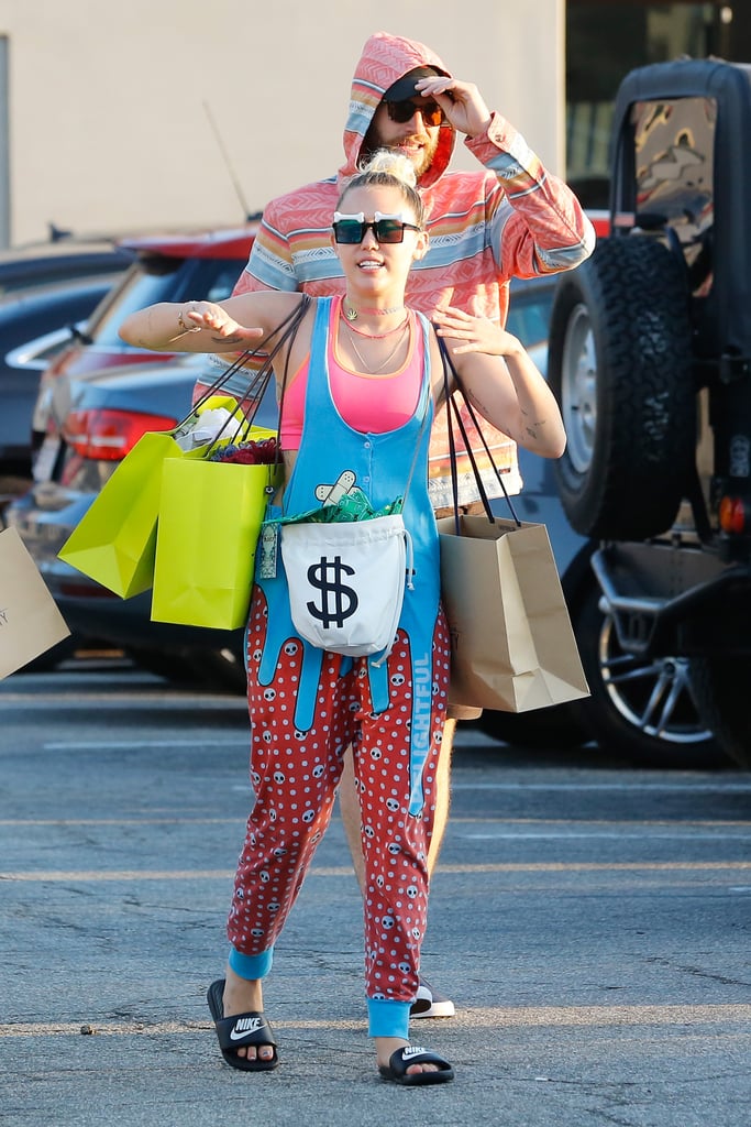 Miley Cyrus Not Wearing Engagement Ring With Liam Hemsworth