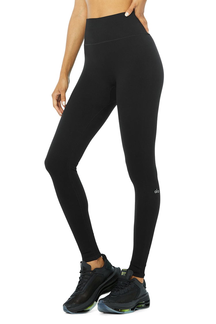 Lululemon vs. Alo Yoga Leggings / Pros and Cons + Overall Review 
