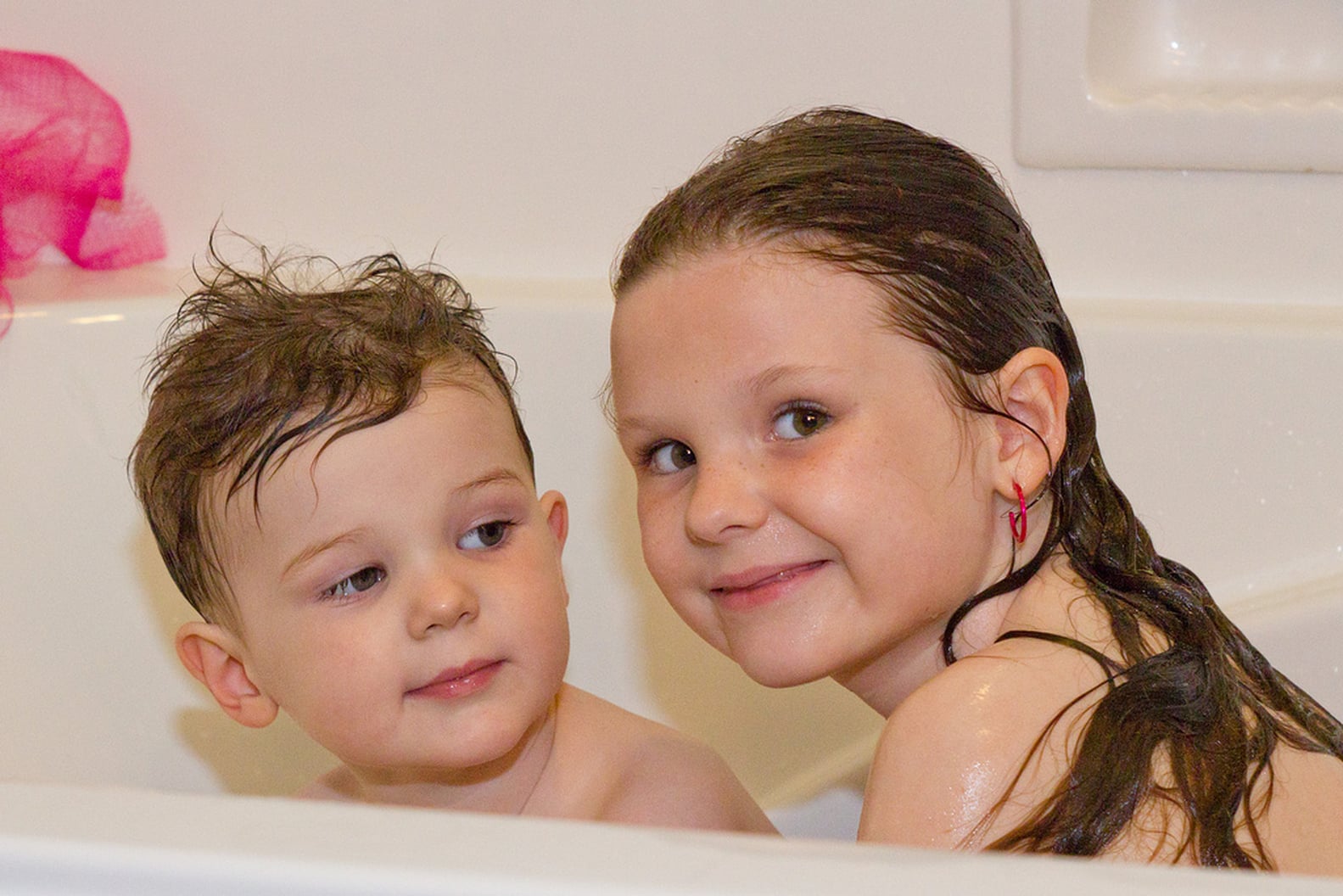 When Siblings Should Stop Bathing Together POPSUGAR Family