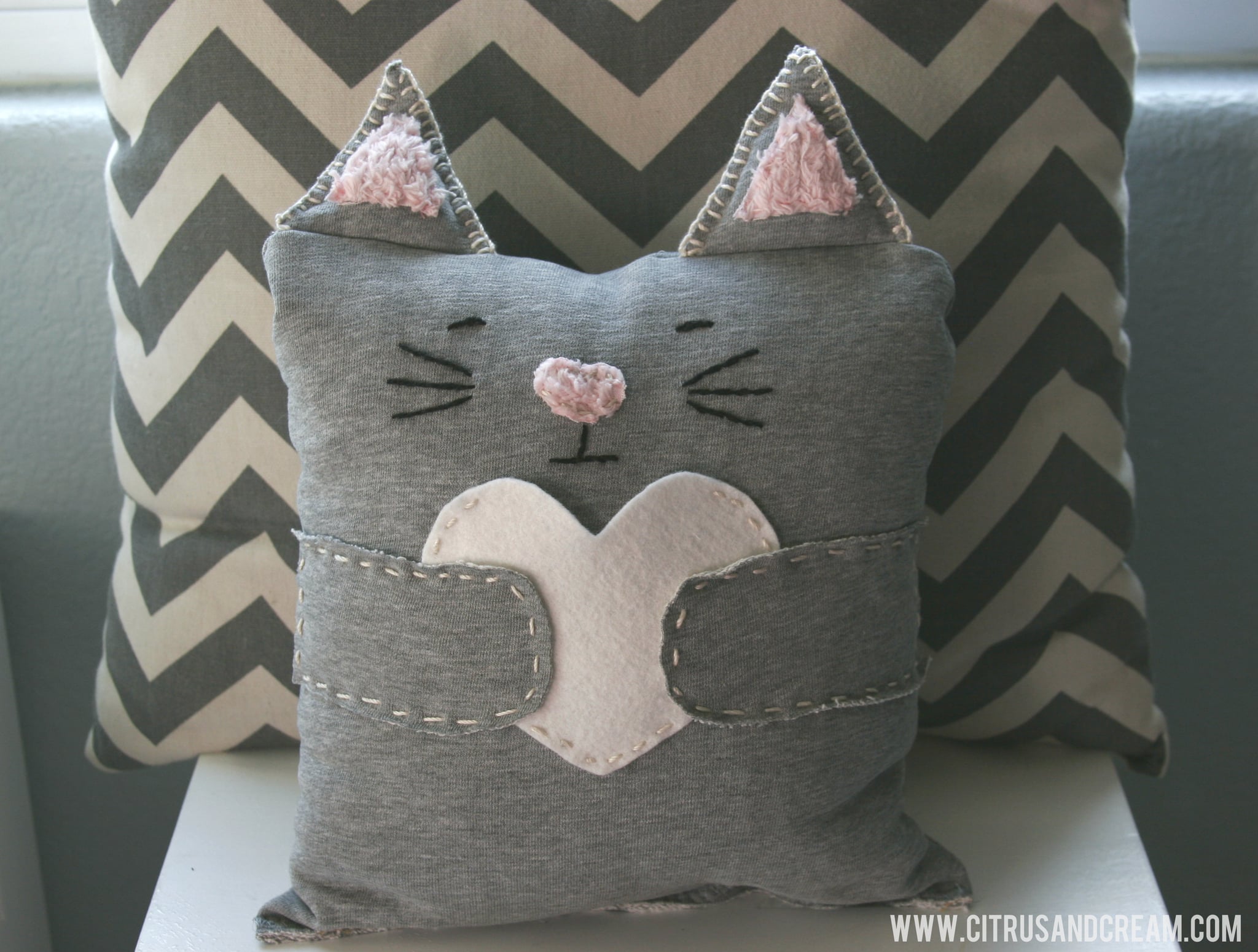 Plush Cat Decor 28 Diy Gifts For The Cat Lovers In Your Life