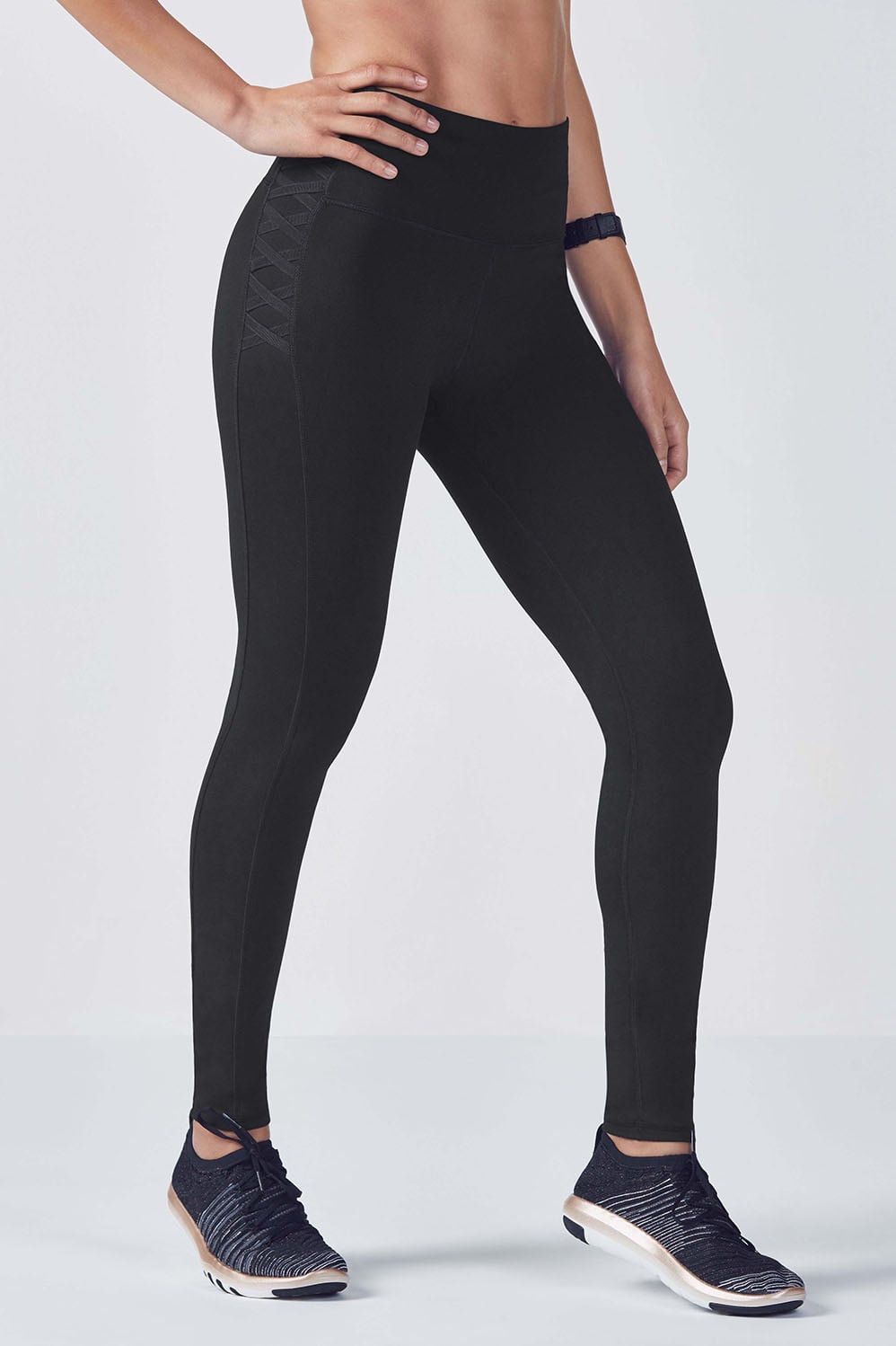 Seamless, stylish, and oh-so-comfy! @fabletics is here to keep you looking  fabulous from gym to street! 💁🏼‍♀️