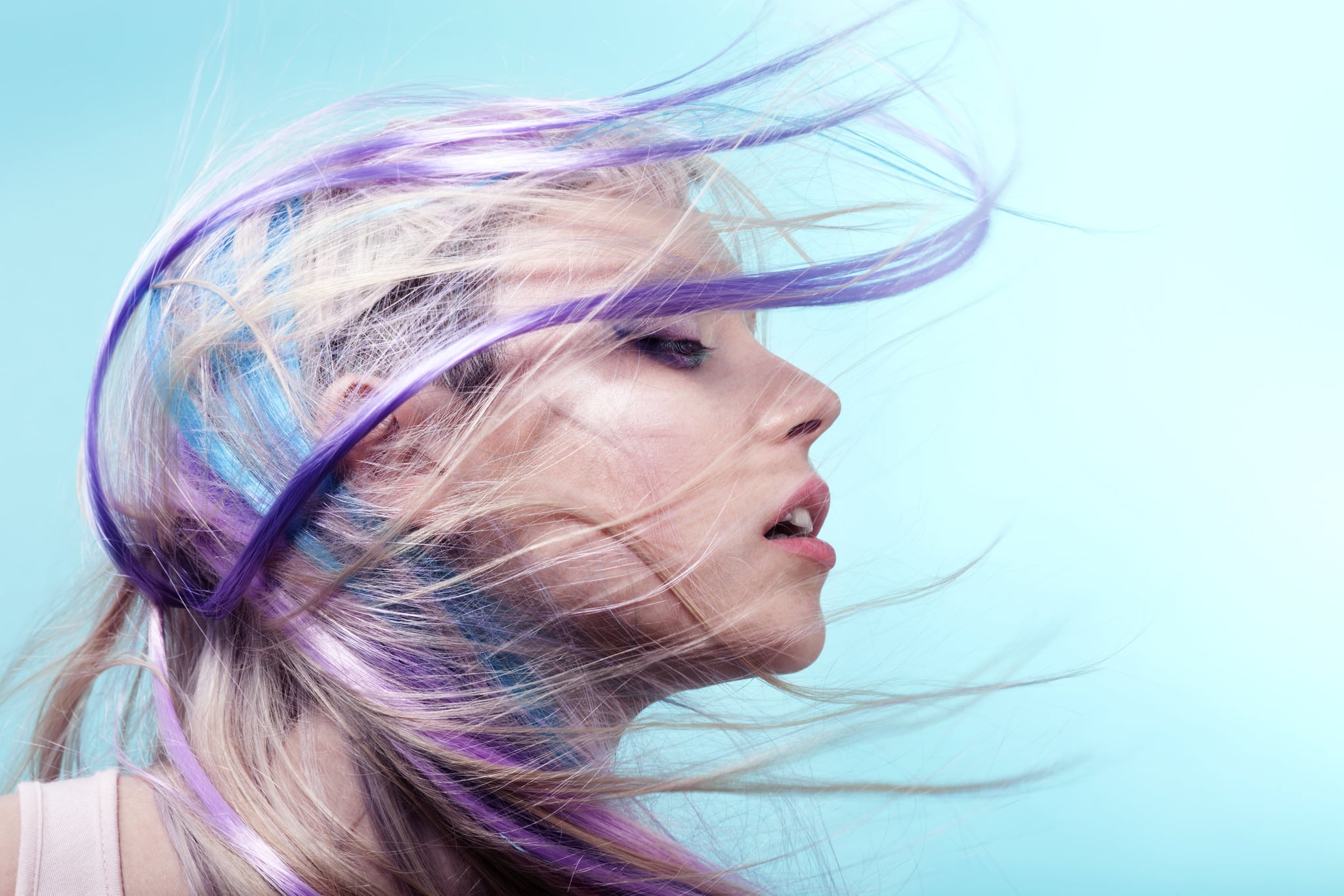 how to dye streaks in your hair
