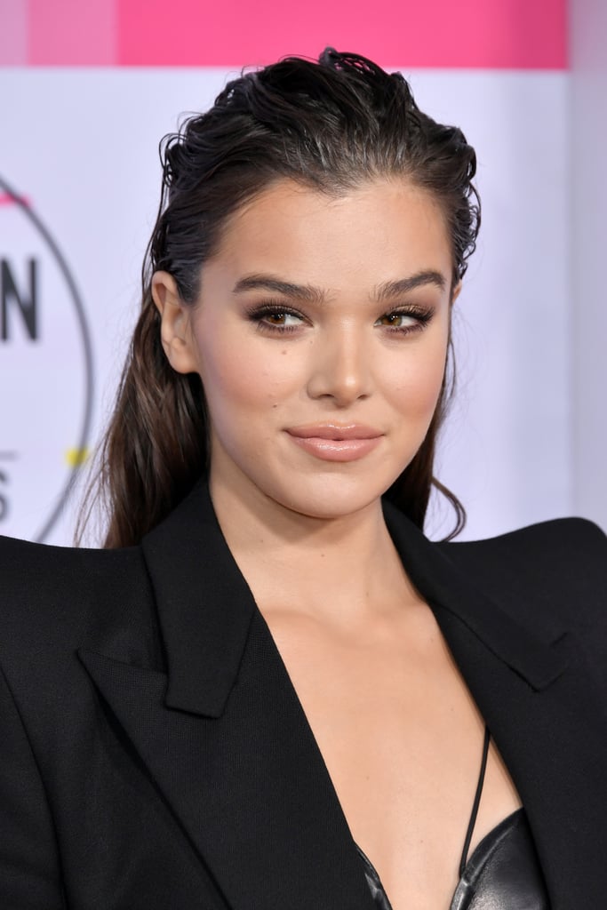 Hailee Steinfeld Hair And Makeup At The 2017 American Music Awards Popsugar Beauty Photo 12