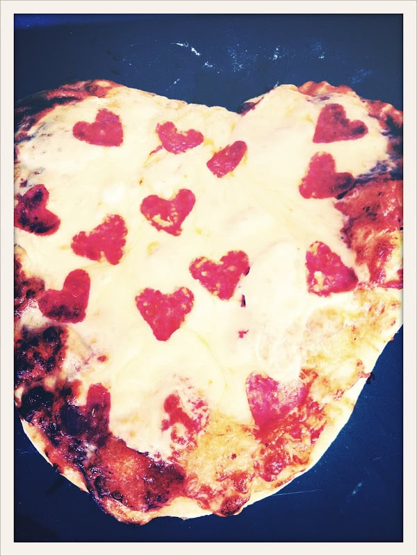 Even the pizza fit in perfectly with the love-filled luncheon. 
Source: Jenny Cookies