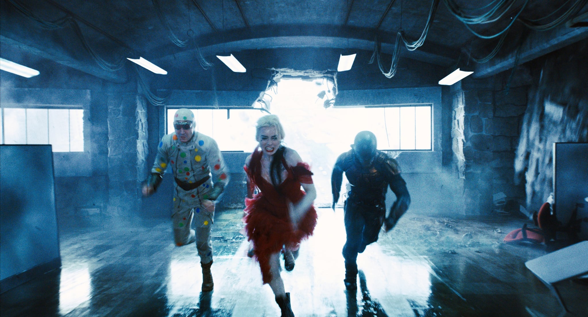 THE SUICIDE SQUAD, from left: David Dastmalchian as Polka-Dot Man, Margot Robbie as Harley Quinn, Idris Elba as Bloodsport, 2021.  Warner Bros. /Courtesy Everett Collection