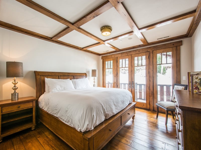 Nina Dobrev's Park City, UT, Airbnb Cabin