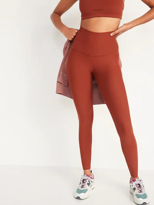 Old Navy Extra High-Waisted PowerSoft Light Compression Hidden-Pocket Leggings