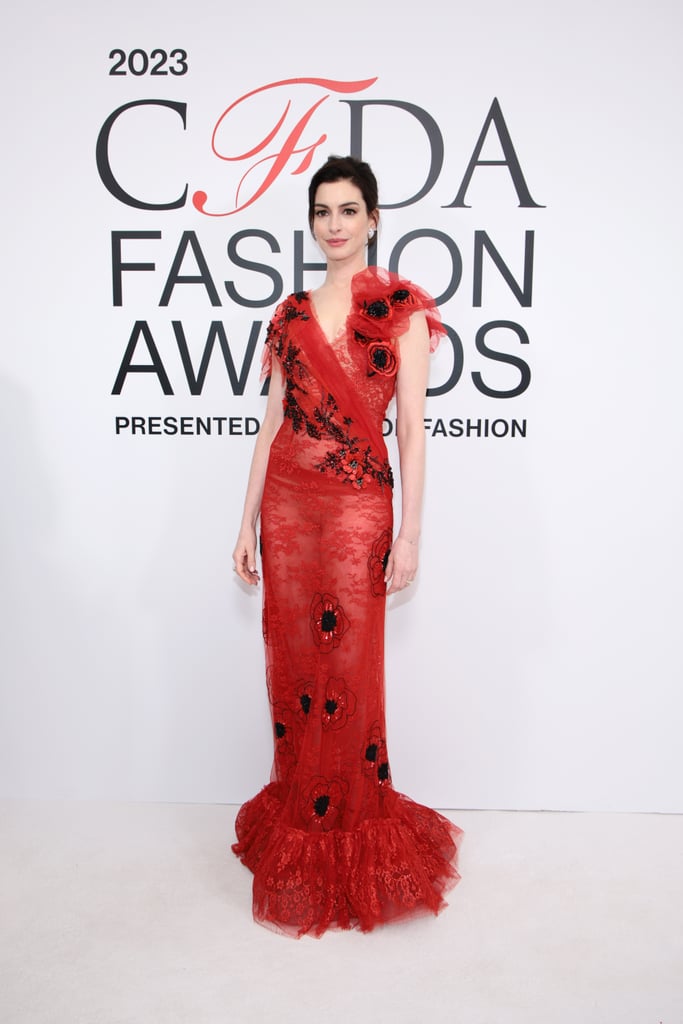 Anne Hathaway wearing a Rodarte gown at the 2023 CFDA Awards in NYC on 6 Nov.