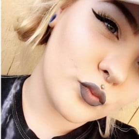 Teens Makeup Shame Waitress Instead of Tipping
