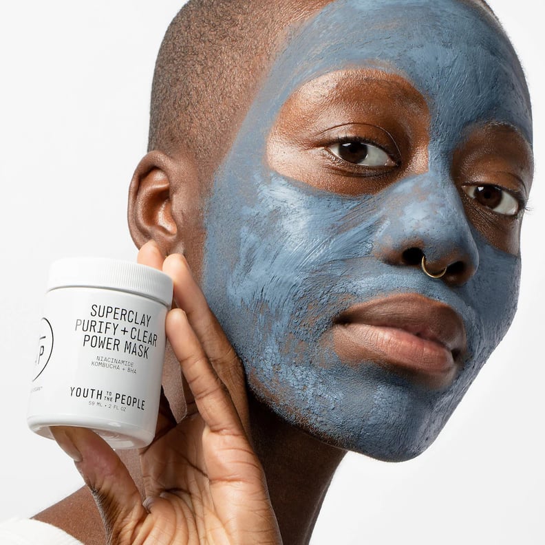 油性皮肤:青年Superclay净化+清晰的权力的人面具
