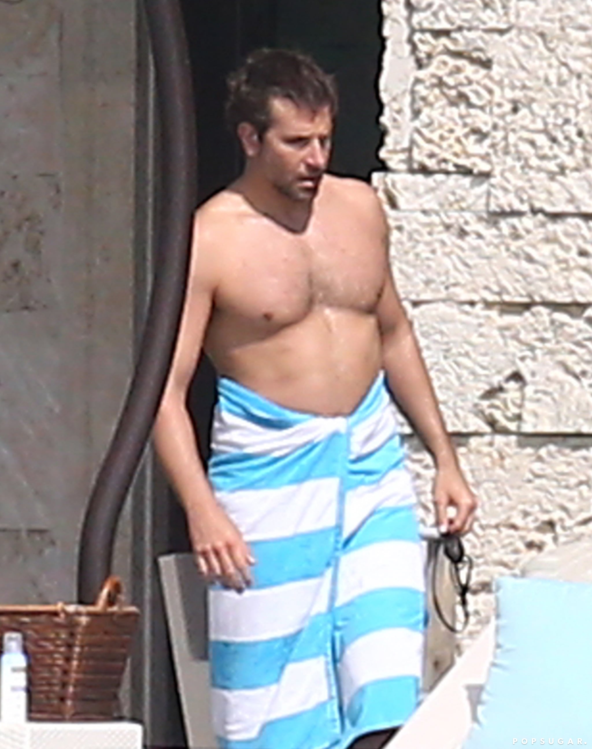 Bradley Cooper Shirtless Pictures Popsugar Celebrity Uk