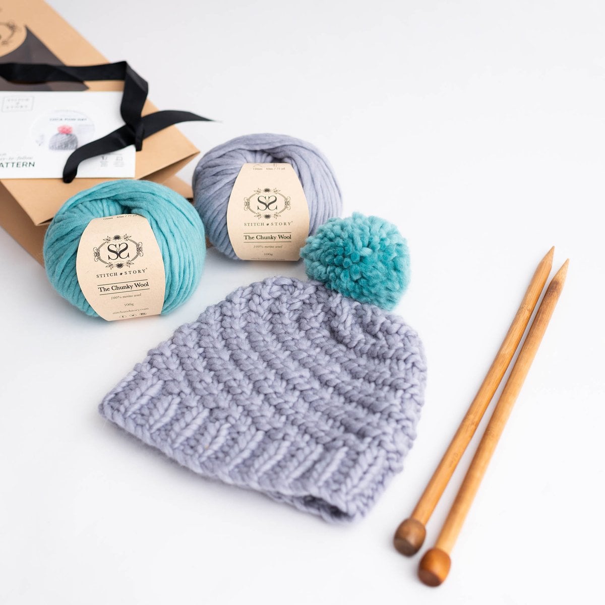 Designer Stitch Happy Knitting Starter Kit: 20 Piece Knitting Kit for  Beginners & 7 Pocket Yarn Bag, Signature Yarn Storage - Peacock