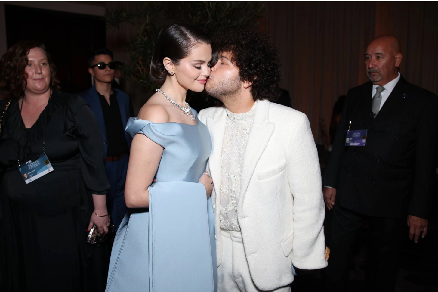 Selena Gomez and Benny Blanco kissing