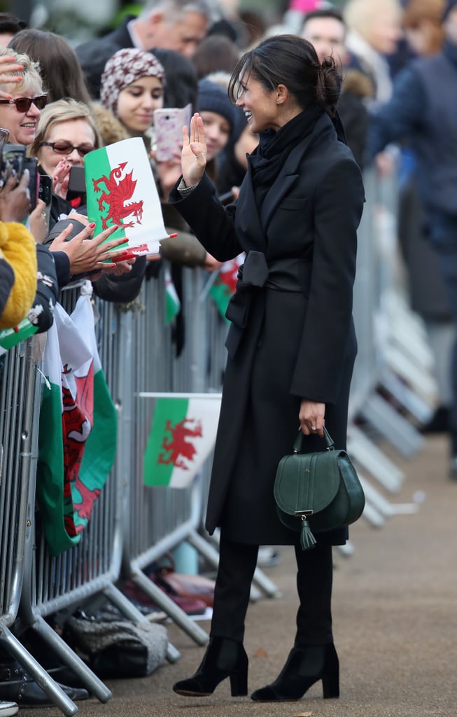 ‎Meghan Markle Carrying a DeMellier Mini Venice Leather Bag in Forest Grain