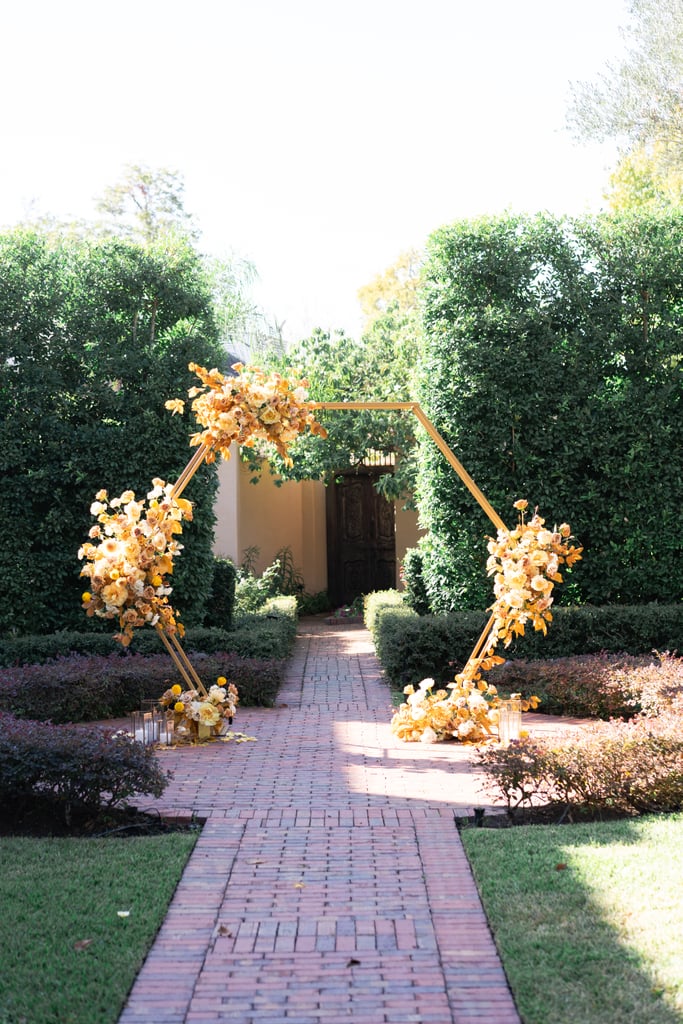 Check Out This Harry Potter Hufflepuff-Themed Wedding