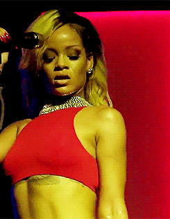 Body-Roll-Rihanna.gif