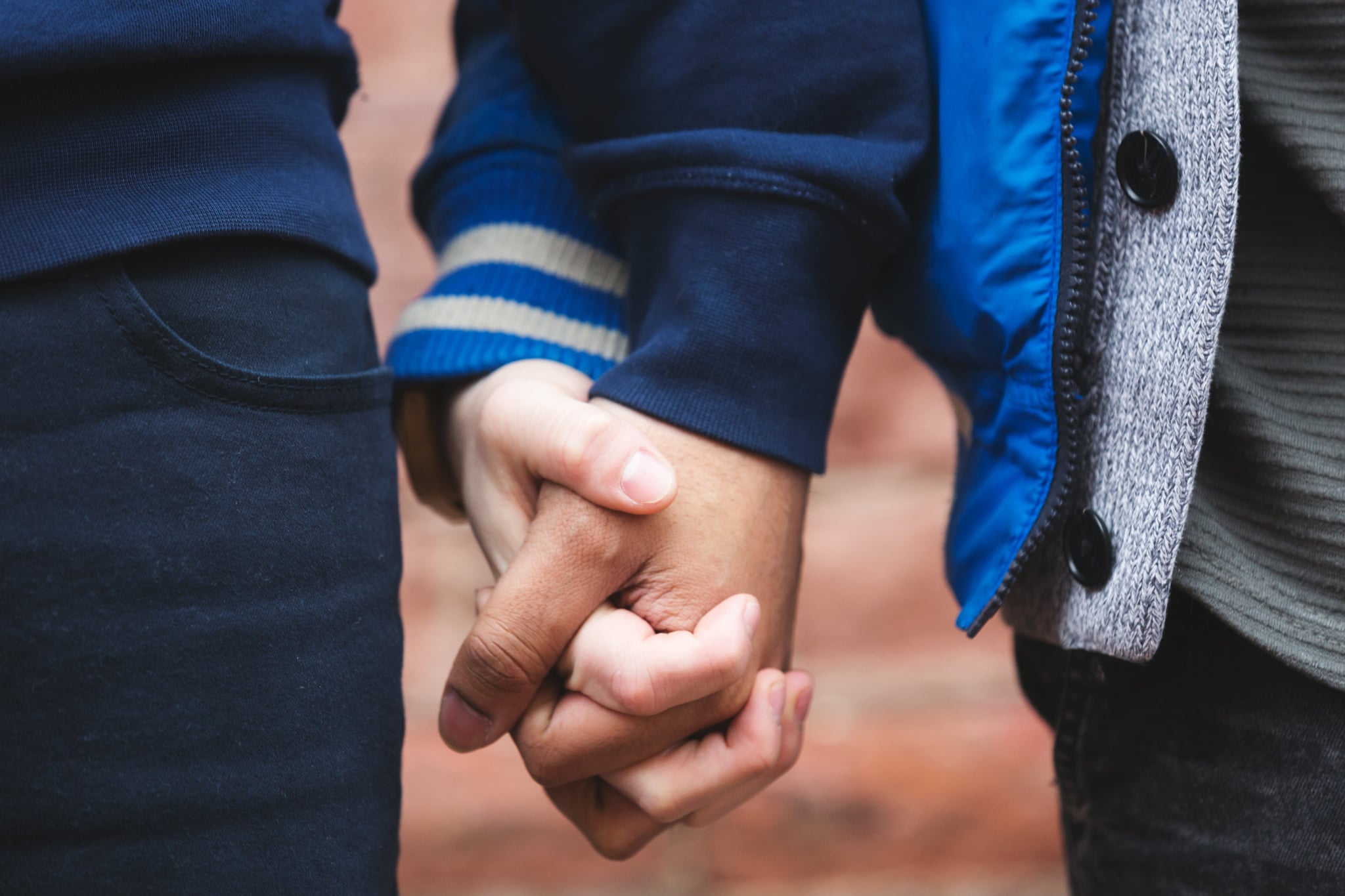 tmp_MUZeme_dd9395393b783fd3_close-up-on-couple-hands.jpg