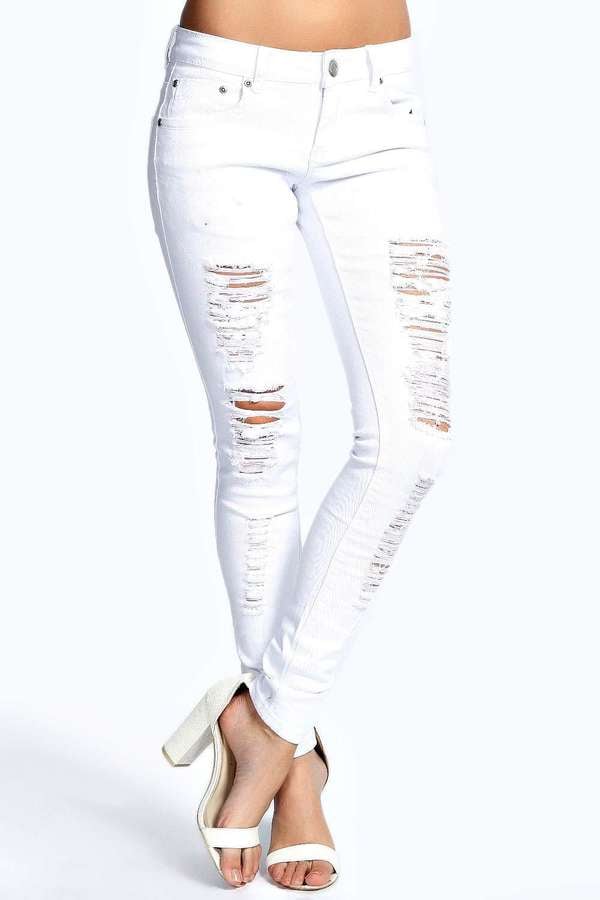 Boohoo Carly White Ripped Jeans ($35)