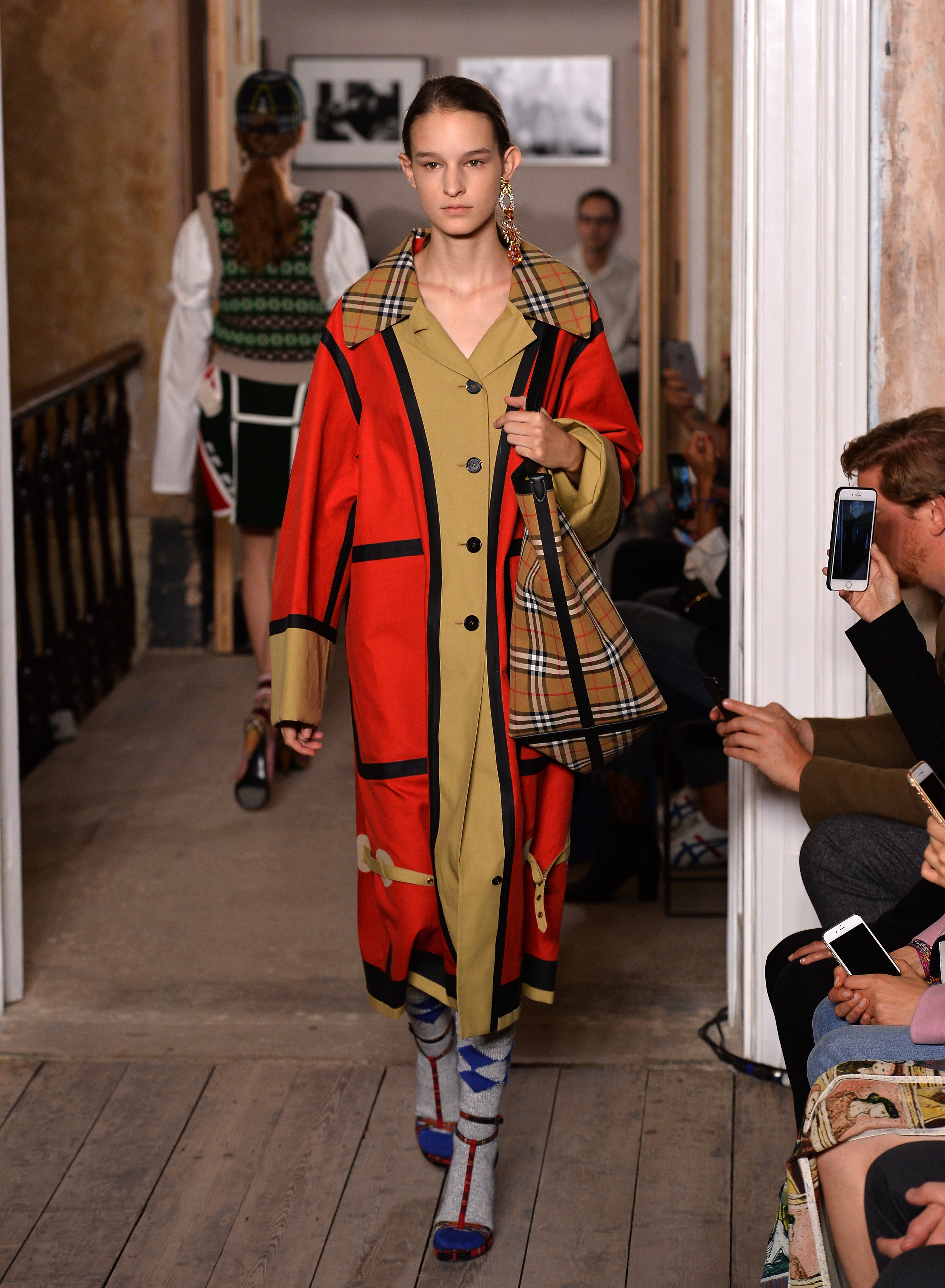 Burberry fall 2017 deals