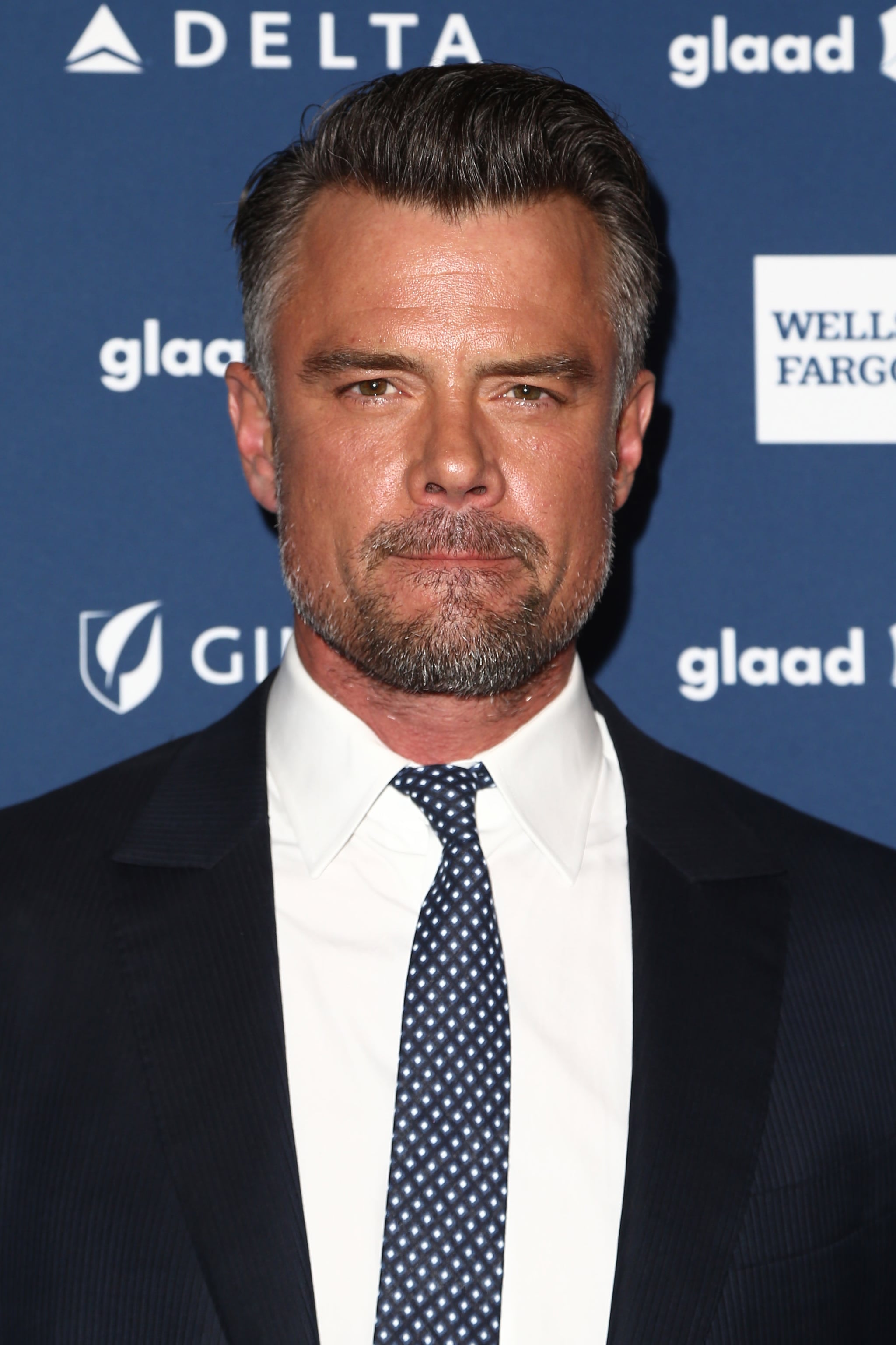 Josh Duhamel Jupiter's Legacy : Jupiter S Legacy Josh ...