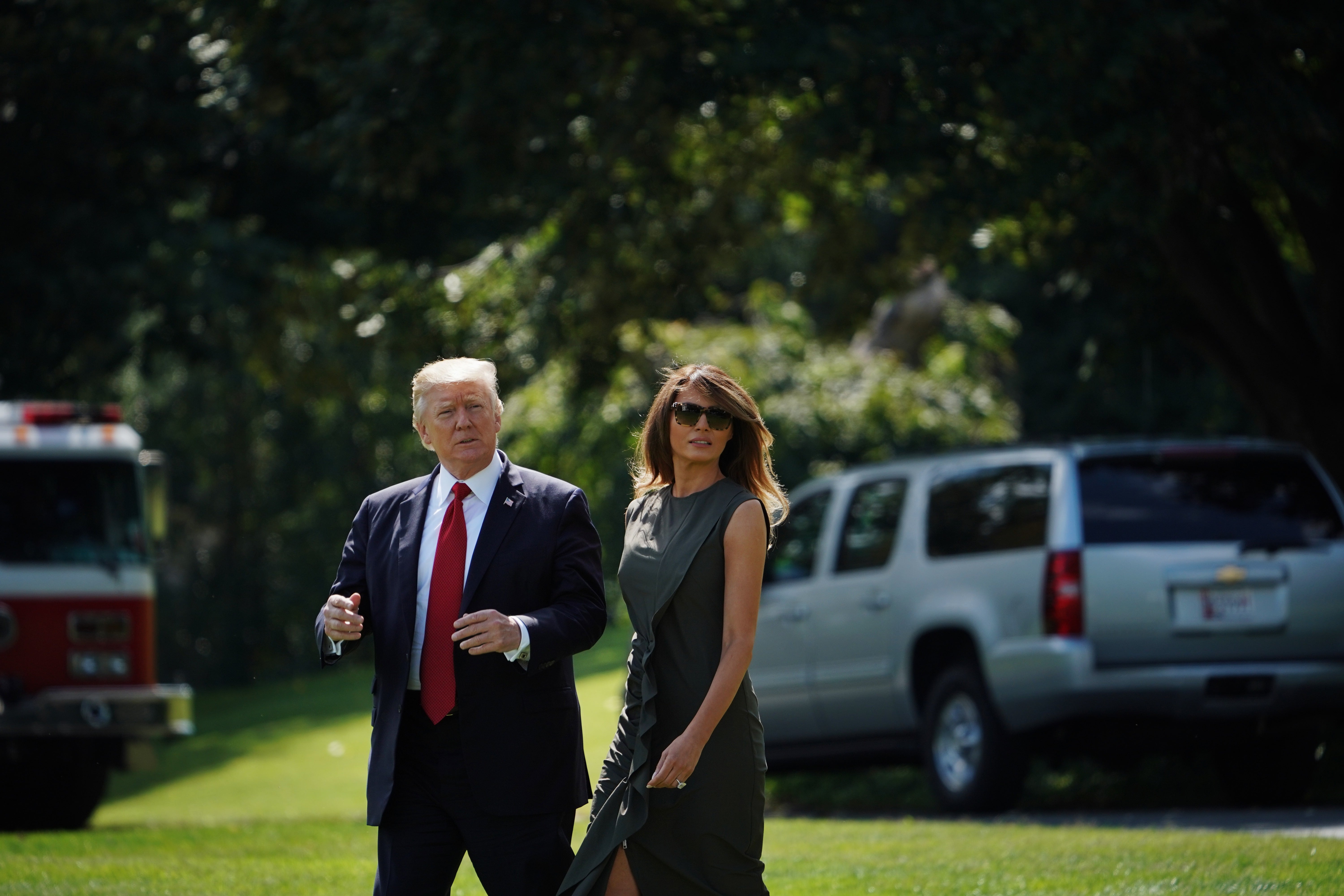 Melania Trump Wearing Green Dress and Leopard Heels | PS Fashion