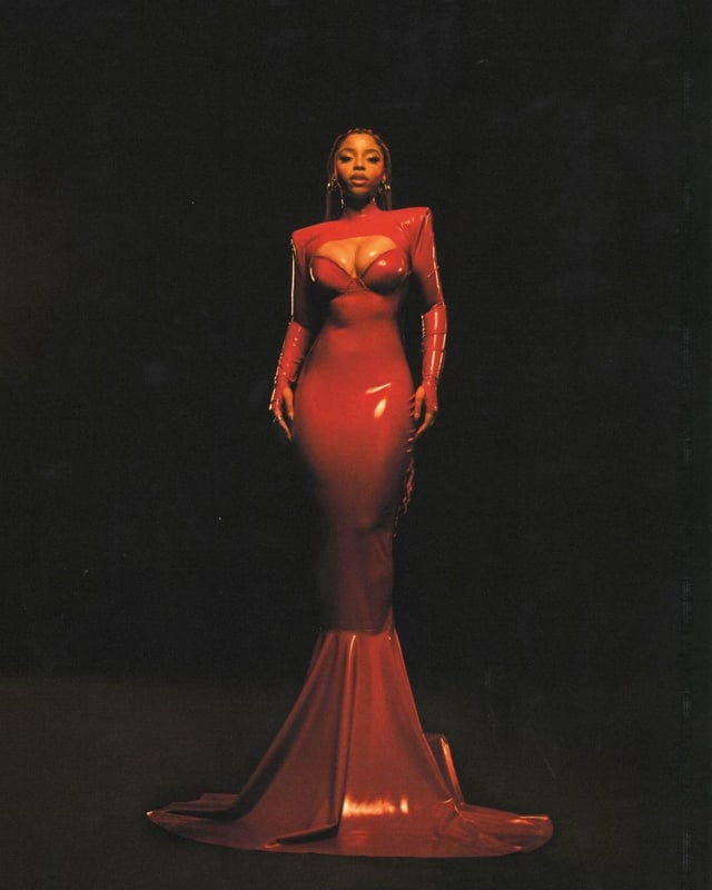 Chlöe's Red Dress in Her "In Pieces" Album Teaser