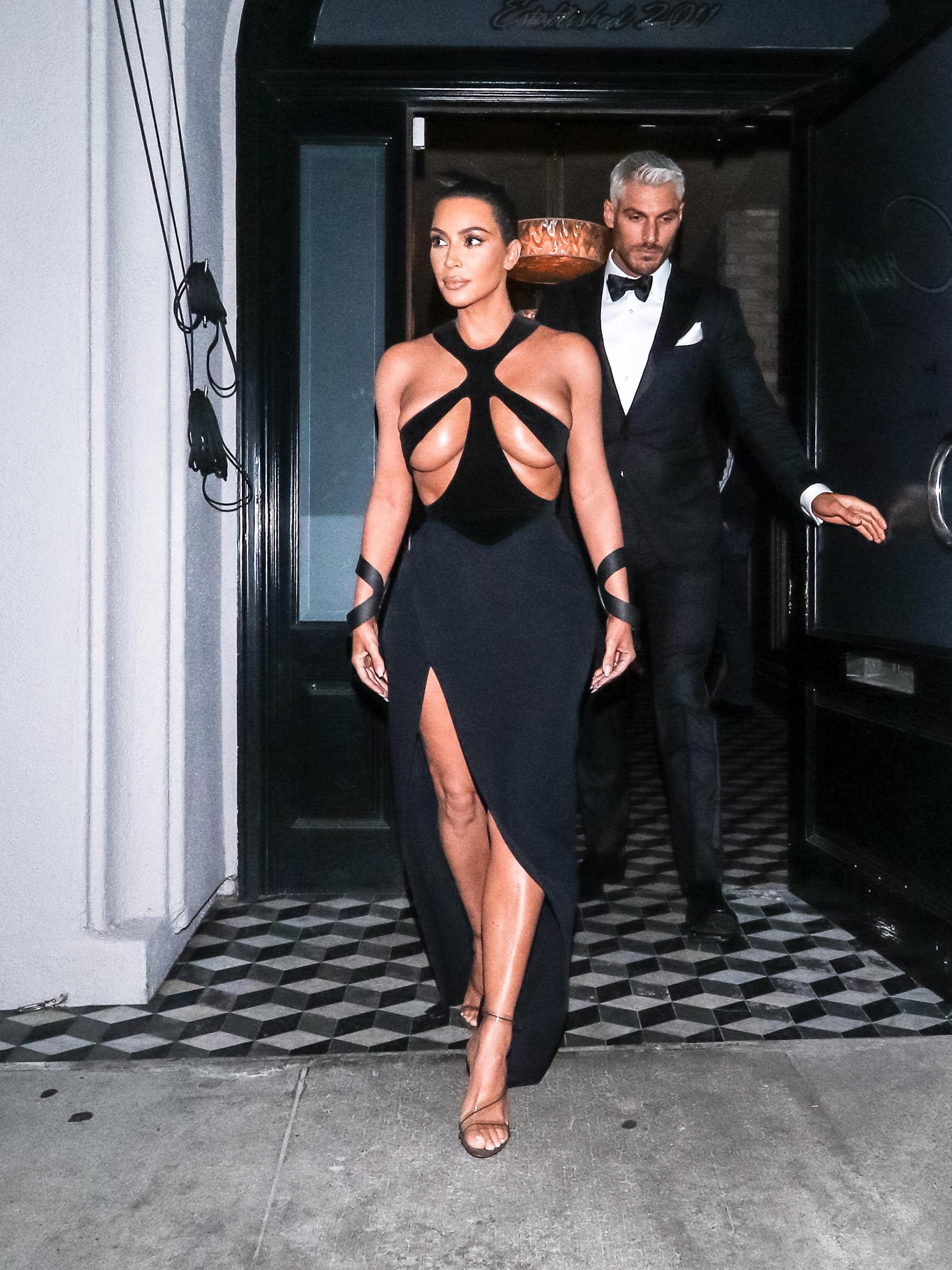 Kim Kardashian Vintage Thierry Mugler Gown 2019