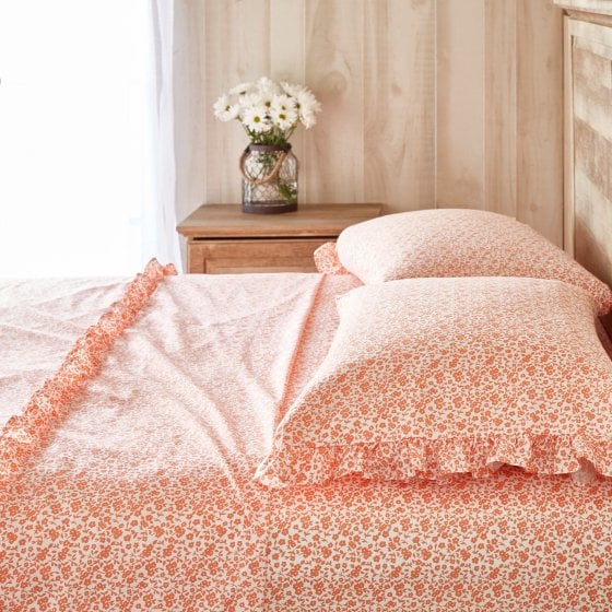 The Pioneer Woman Calico Floral Ruffle Sheet Set