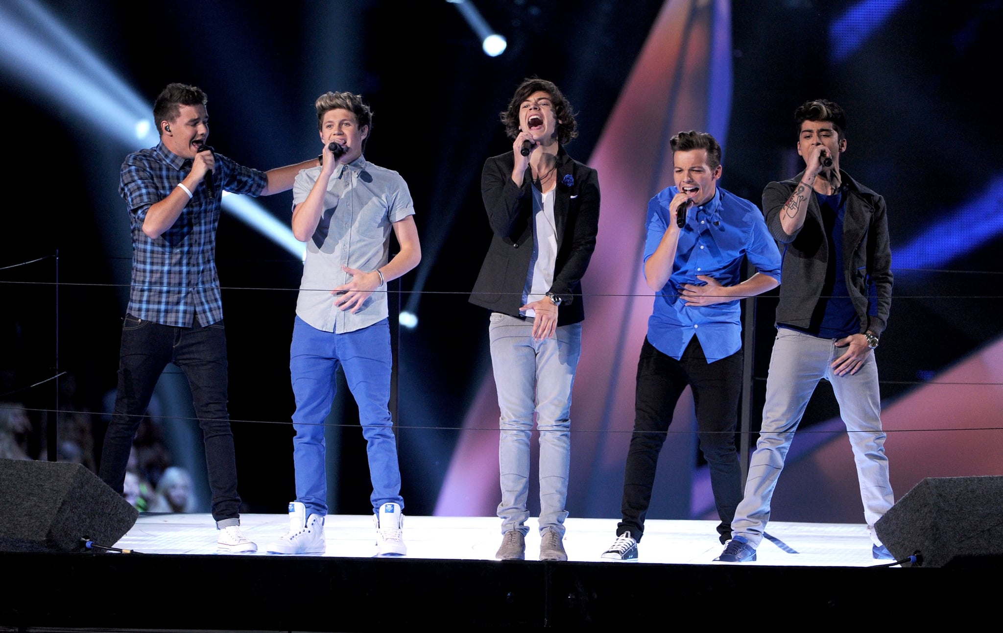 One Direction One Thing Rihanna Pink Taylor And More Rate The Vma Performances Popsugar Entertainment