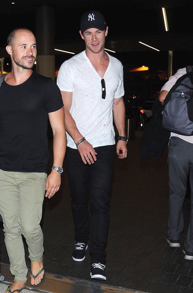 Chris Hemsworth at the Airport September 2015 | Pictures