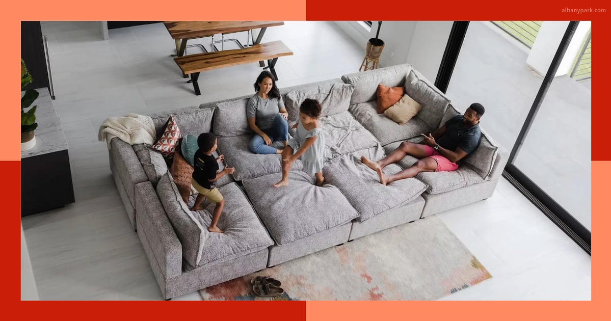 10 Large Furniture Pieces Designed For Big Families and Loved by Editors