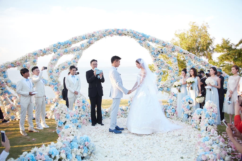 Liu Shishi's Carven Wedding Dress