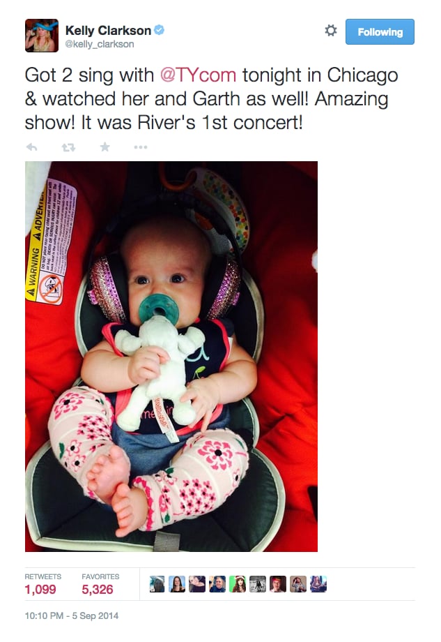Kelly Clarkson Tweeted a Picture of Her Baby Girl