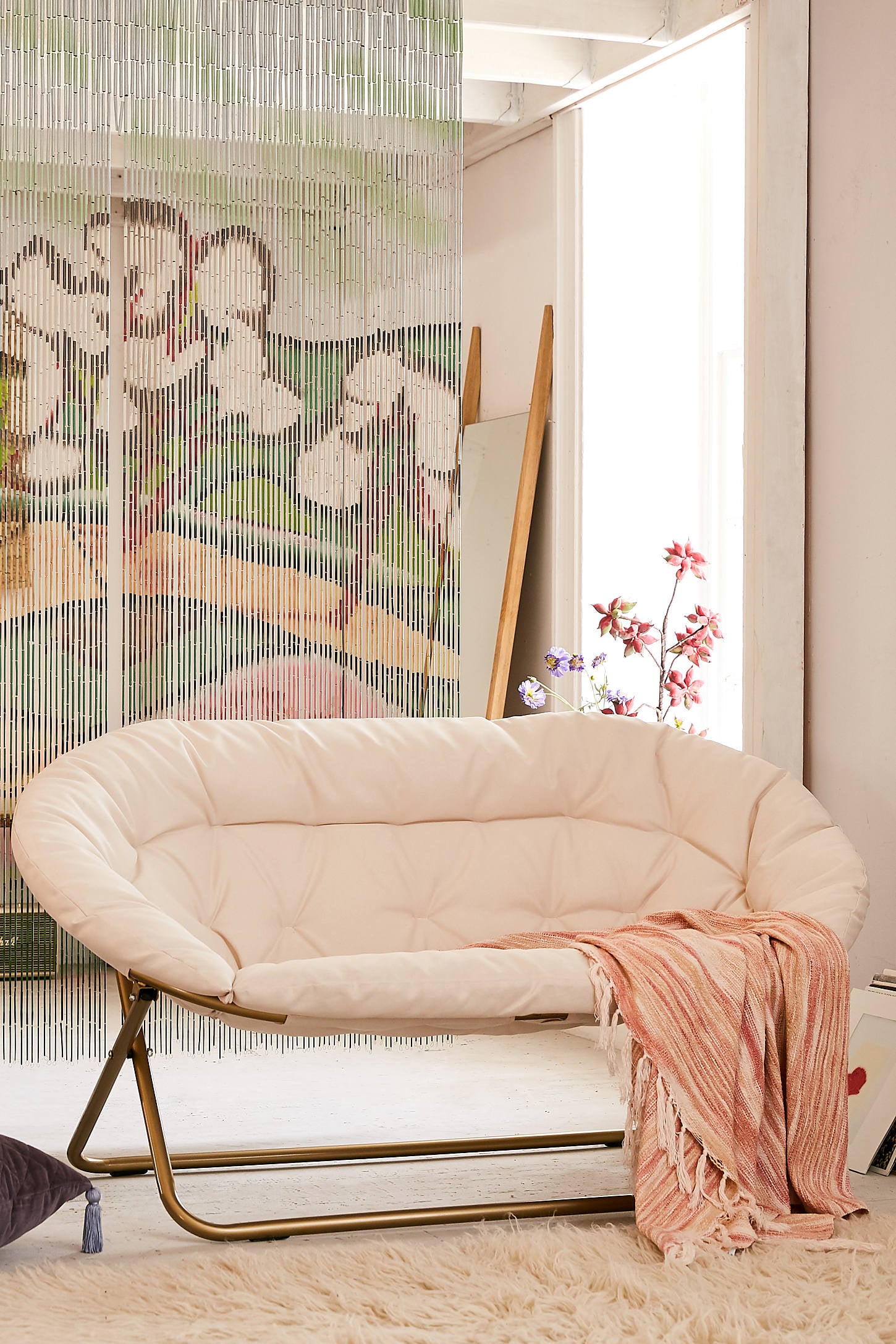 Basic 2 Seat Papasan Chair 33 Cool and Useful Dorm Furniture