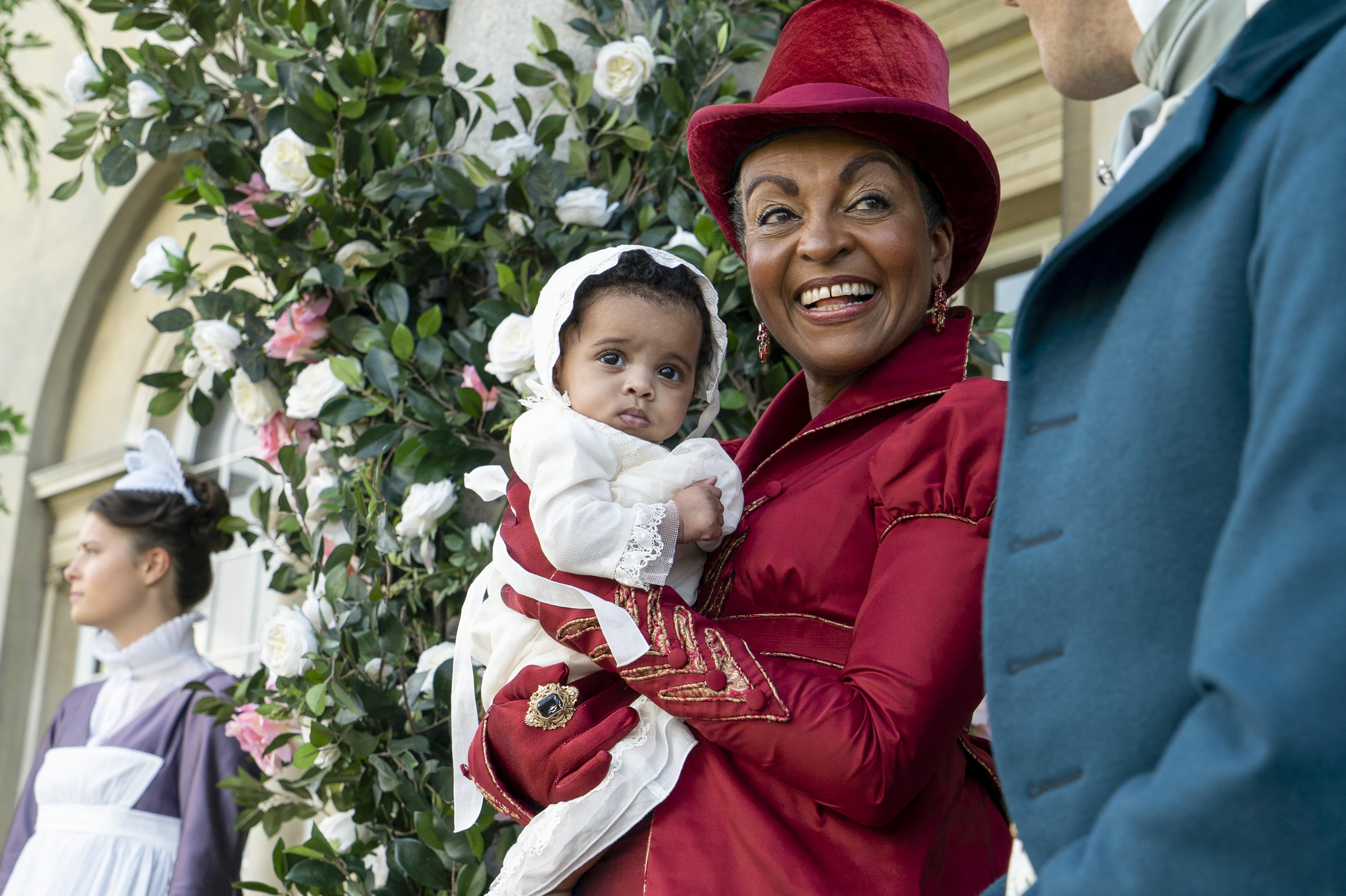 Simon & Daphne's Baby Makes An Appearance In the 'Bridgerton' Season 2  Trailer - Tinybeans