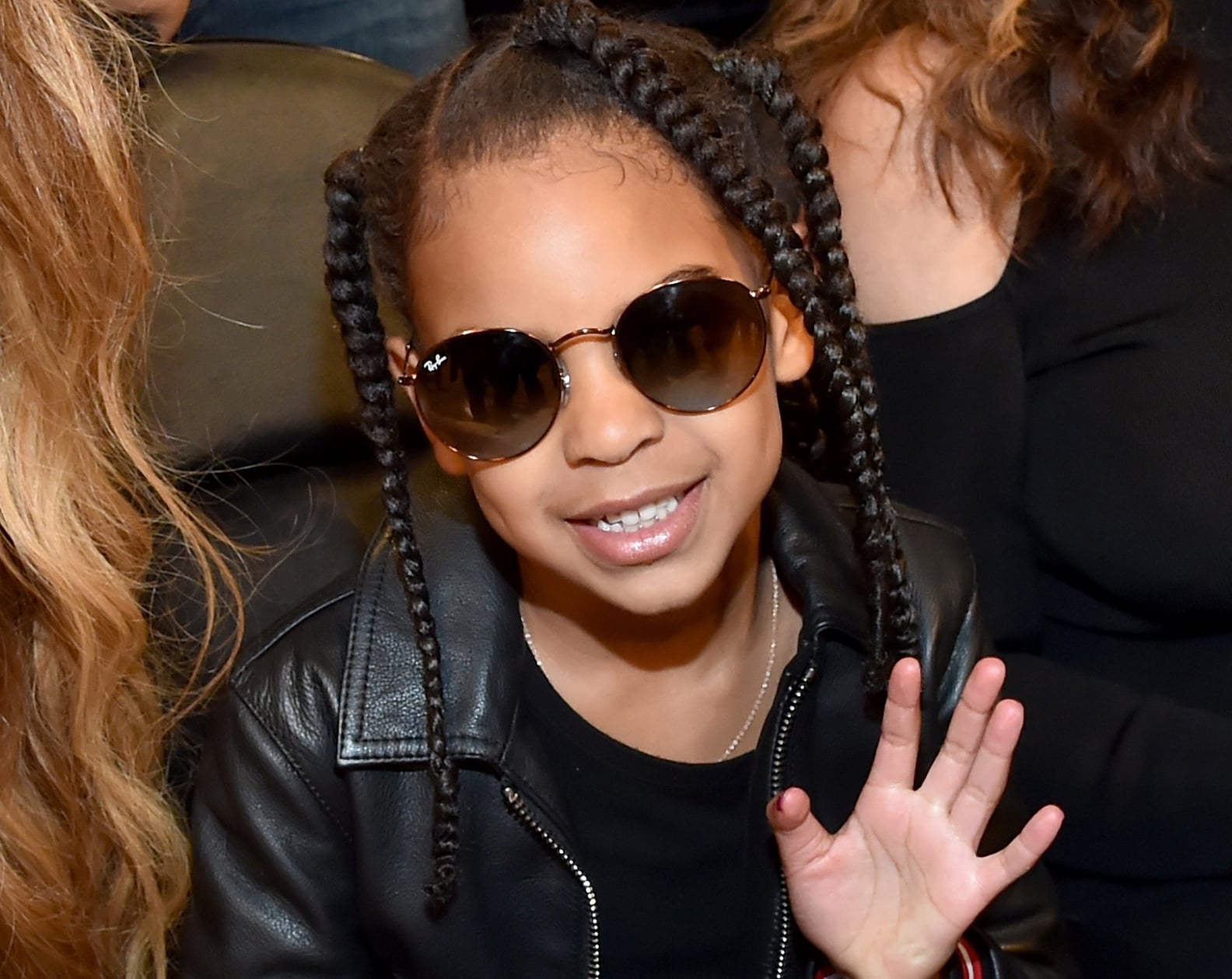 Blue Ivy Carter Bidding at 2018 Wearable Art Gala Auction POPSUGAR
