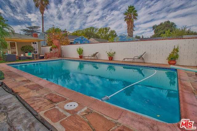 Debbie Reynolds's Childhood Home