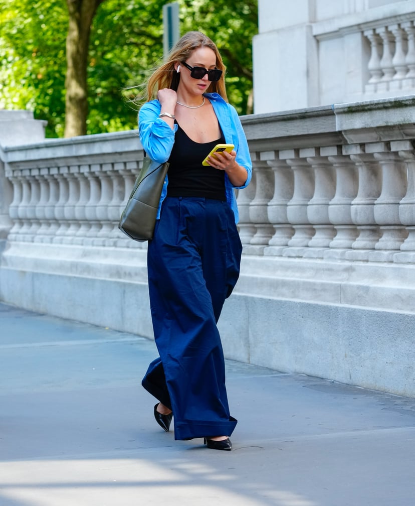Jennifer Lawrence's Wide-Legged Jeans Are Fall Fashion Inspiration