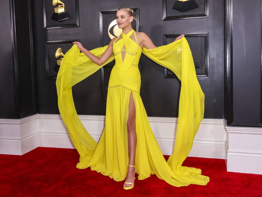 Kelsea Ballerini’s Sleek Bun Hairstyle at 2023 Grammys