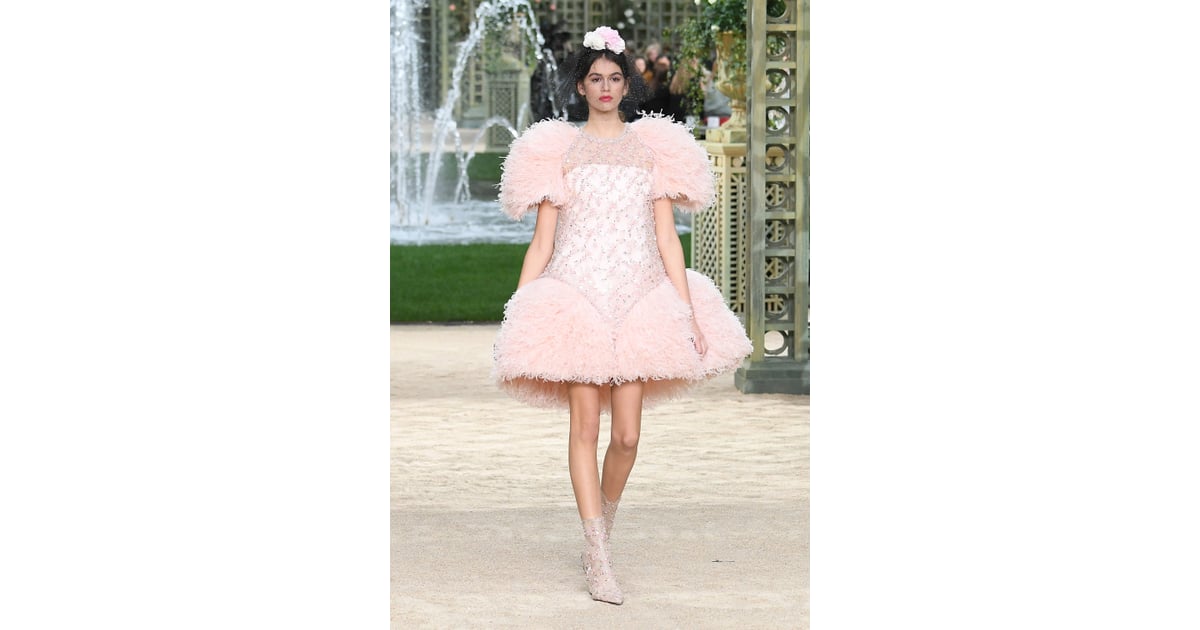 Kaia Gerber Made Her Couture Debut in This Feathery Pink Dress | Chanel ...
