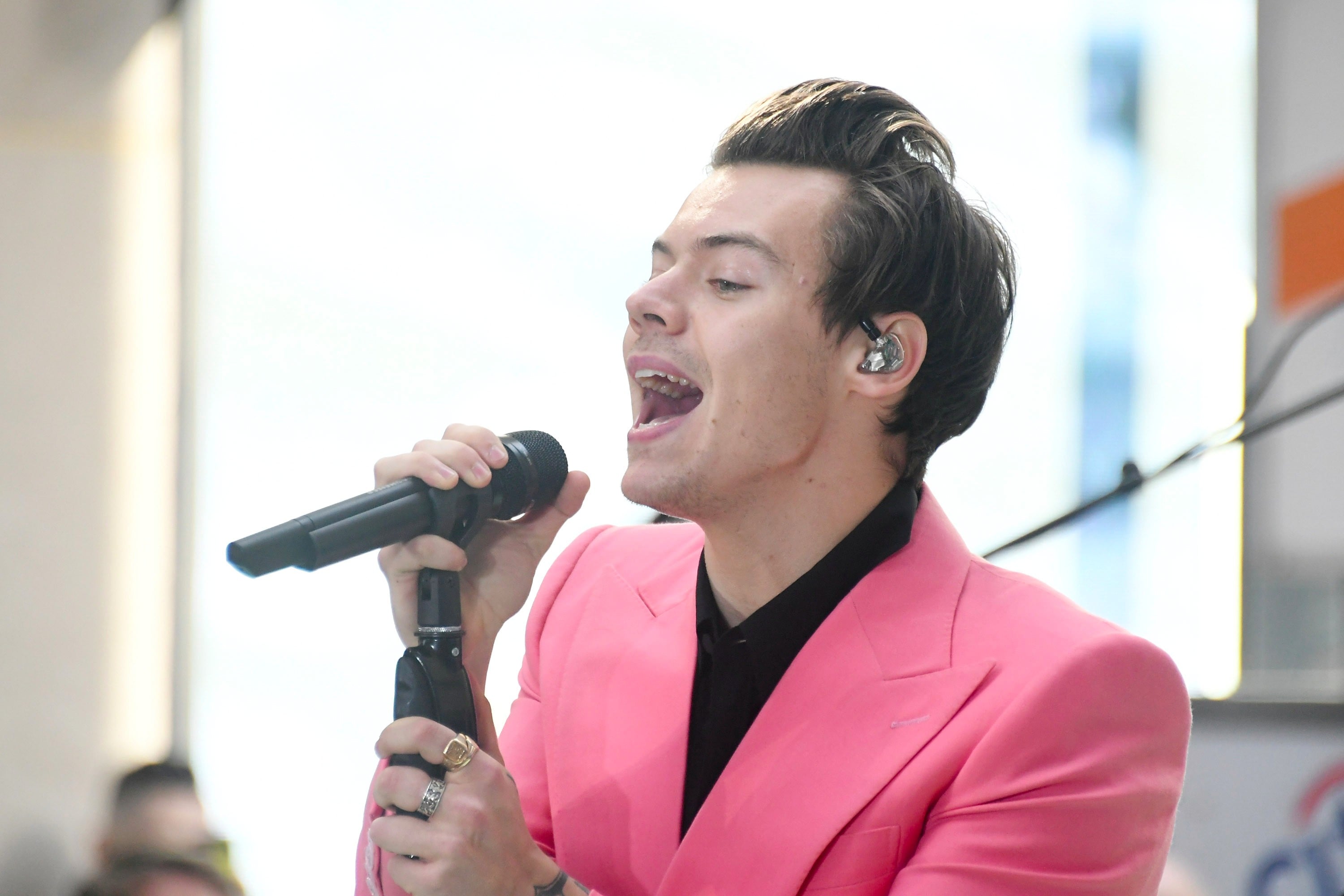 harry styles sign of the times live today show