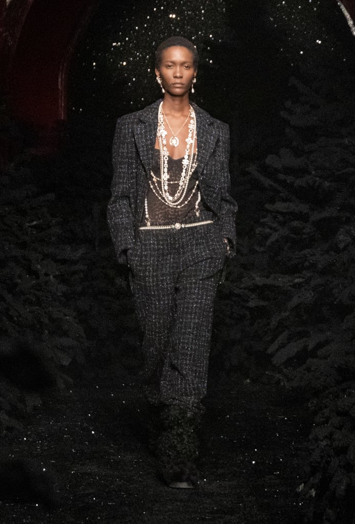 Chanel's Fall Collection Is a Mix of Ski Wear and '70s Cool